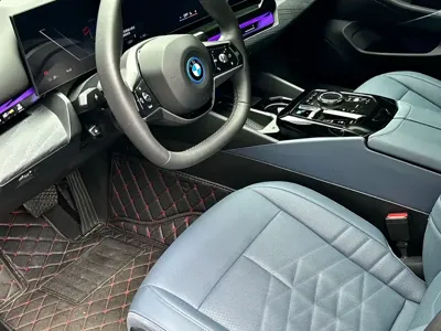 BMW i5