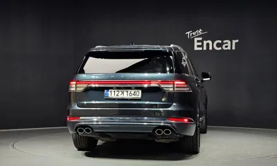 Lincoln Aviator