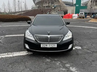 Hyundai Equus