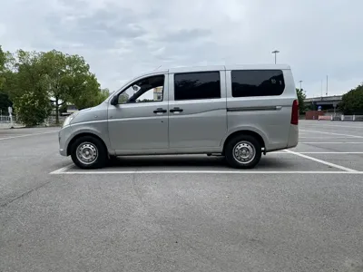 Wuling Rongguang V