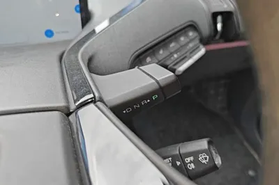 Baojun E300