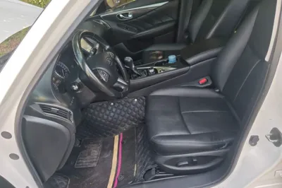 Infiniti Q50L