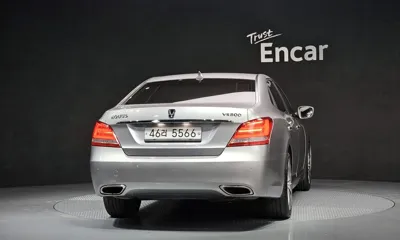 Hyundai Equus