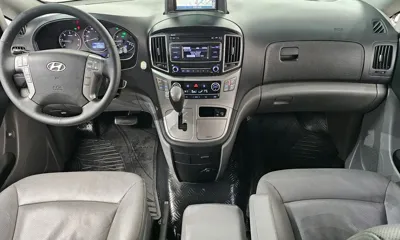 Hyundai Starex