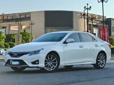 Toyota Reiz