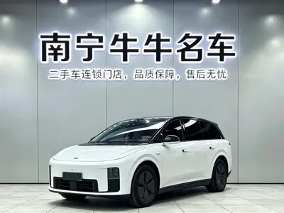 Li Auto 理想i8