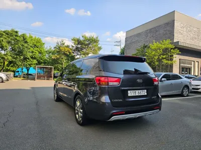 Kia Canival