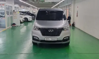 Hyundai Starex