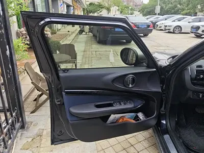 MINI Mini Clubman