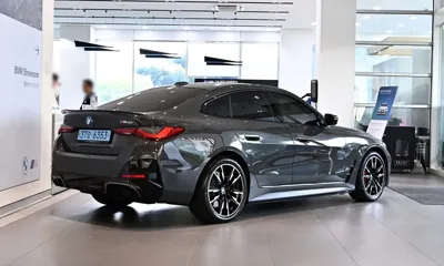BMW i4