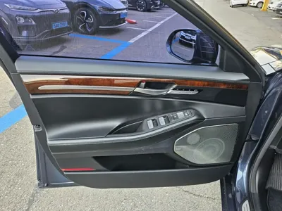 Genesis EQ900