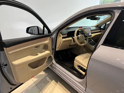 AITO AITO M5