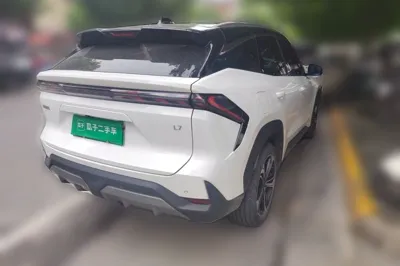 Geely Galaxy L7