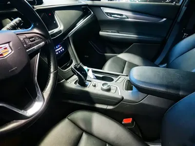 Cadillac XT6