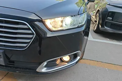 Ford Taurus