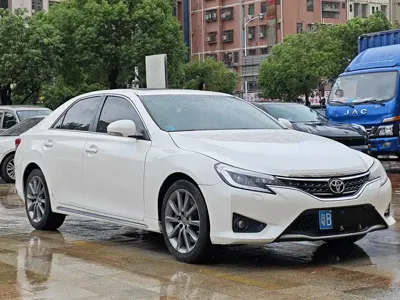 Toyota Reiz