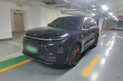 Li Auto L6