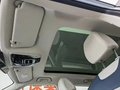 Geely ICON