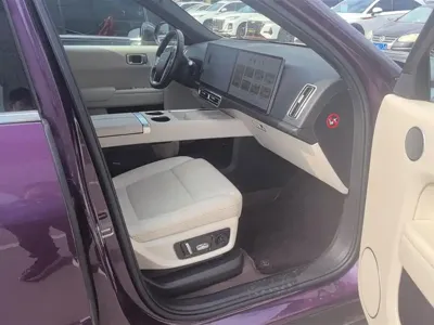 Li Auto Li L8