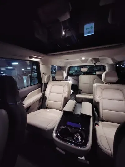 Lincoln Navigator