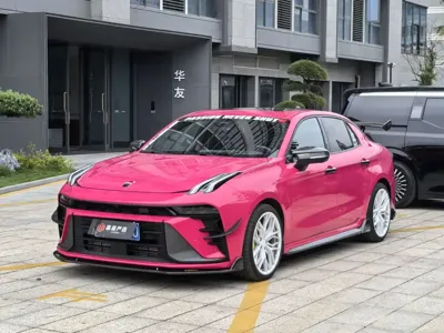 Lynk & Co 03