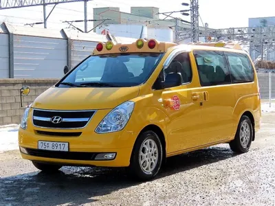 Hyundai Starex