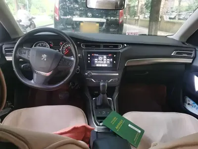 Peugeot 408