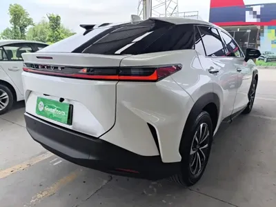 Lexus RZ