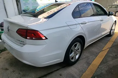 Volkswagen Lamando