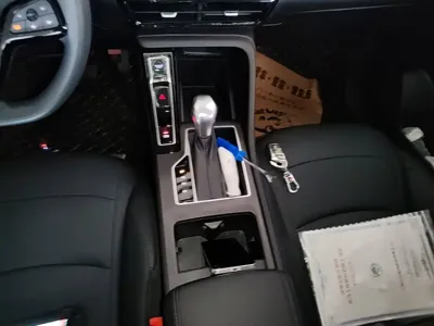 Roewe i5