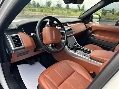 Land Rover Sport
