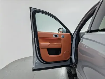 Li Auto Li L8