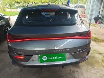 BYD e2