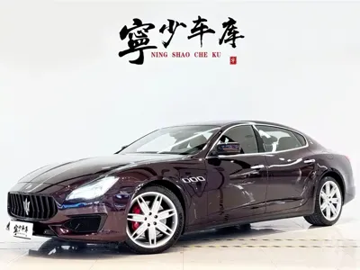 Maserati Quattroporte