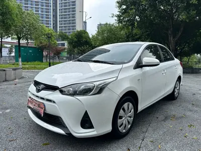 Toyota Yaris L