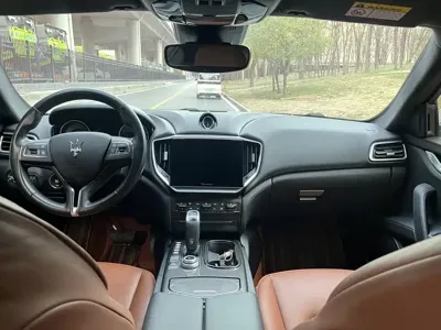 Maserati Ghibli