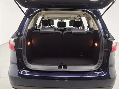 BYD MAX