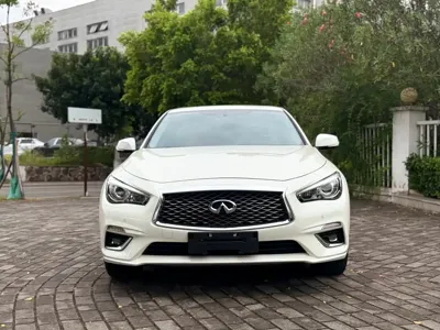 Infiniti Q50L