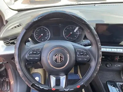 MG MG5