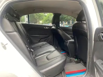 Chery Arrizo 5
