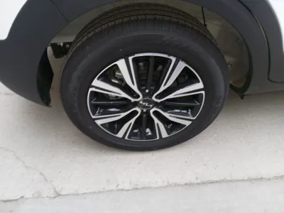 Kia kx1 Stonic
