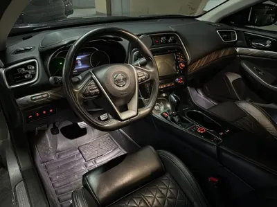 Nissan Maxima