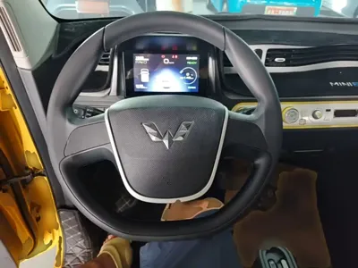 Wuling MINIEV