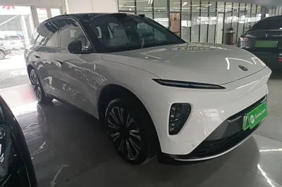 Nio ES8