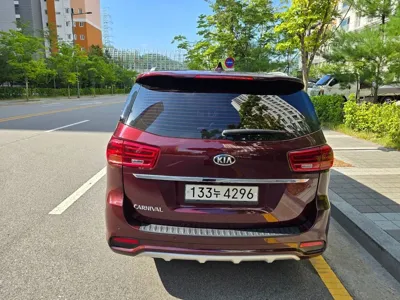 Kia Canival