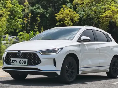 BYD e2