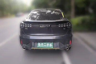 Lynk & Co 05