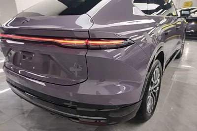 Nio EC6