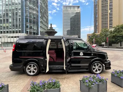 GMC Savana