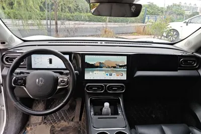 Leapmotor C11